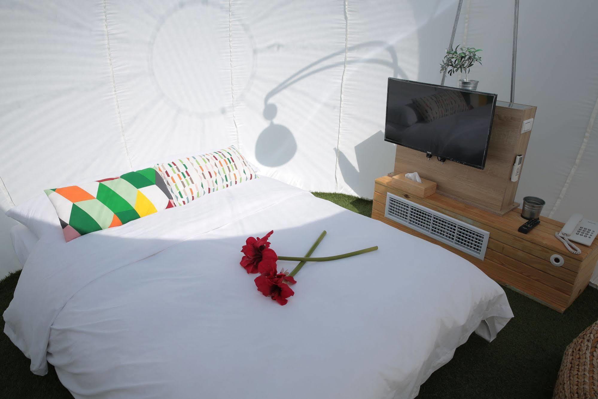 Bubble Wow Bali Hotel New Taipei City Exterior photo